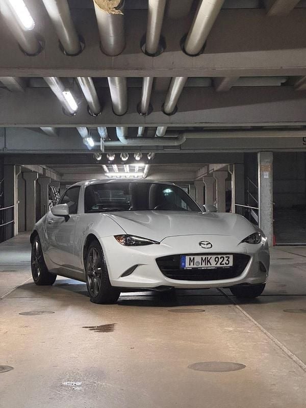 Grau Gebraucht 2018 Mazda MX5 Sports-Line Cabrio | 19.900 € (Fairer Preis) - Bild 1/4