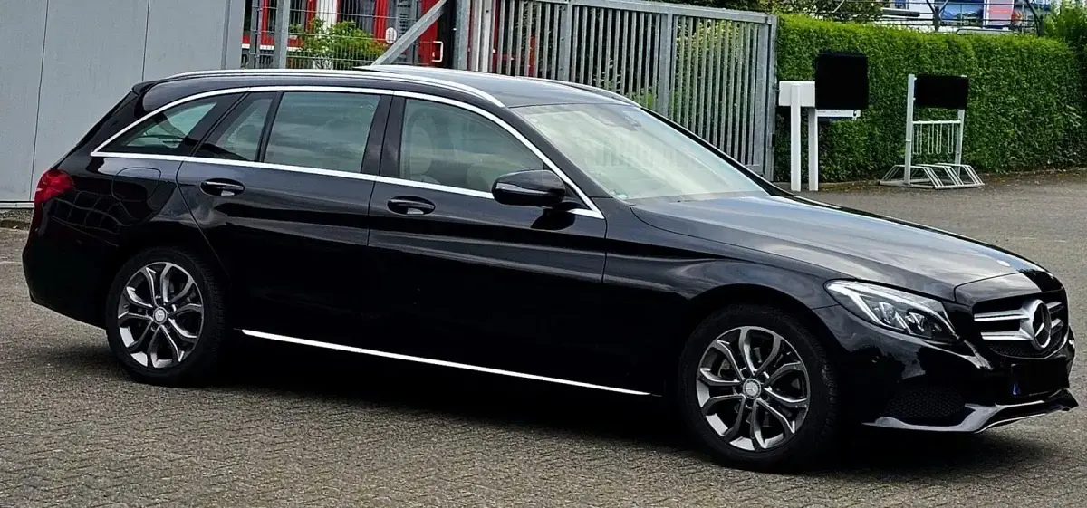 Usata Mercedes C220 170 CV (125 kW) 2016 Nero Station wagon