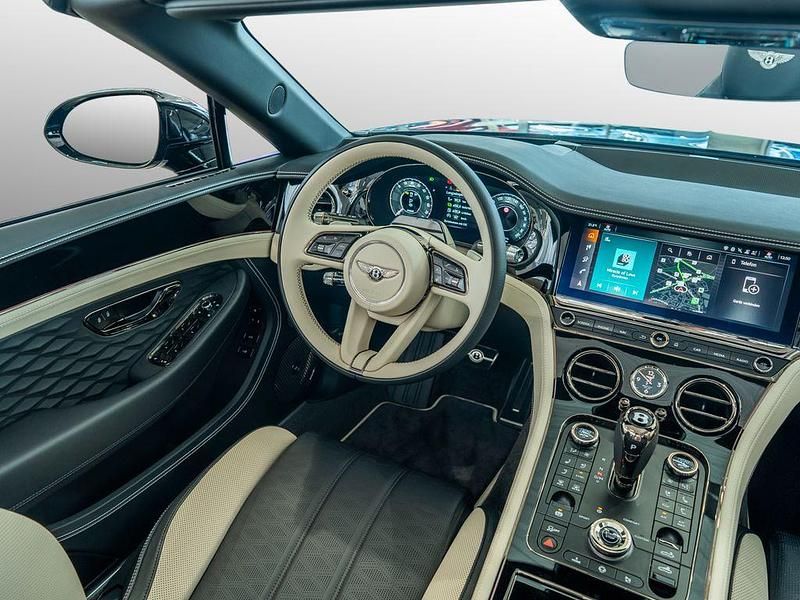 Neu Bentley Continental 680 PS (500 kW) 2026 Schwarz Cabrio