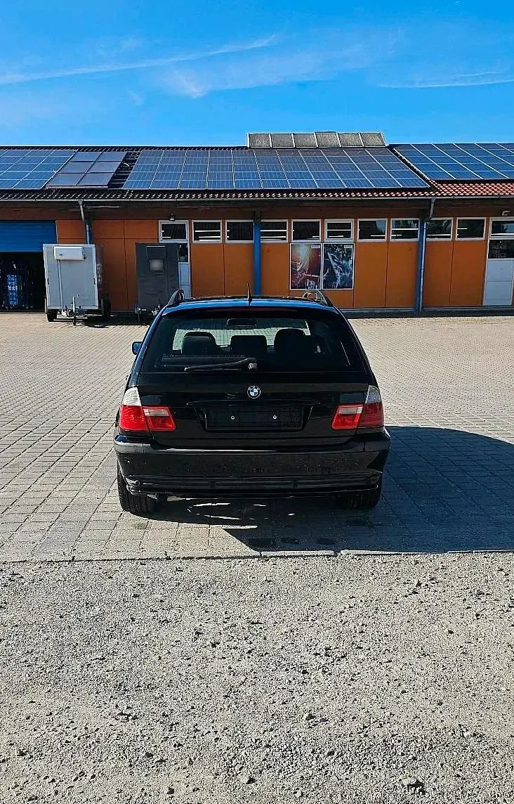 Gebraucht BMW 320 150 PS (110 kW) 2005 Schwarz Kombi