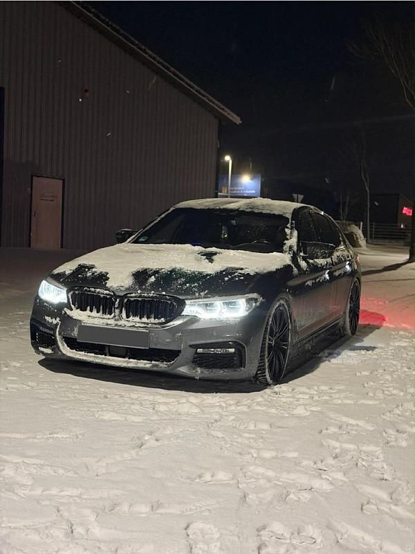 Gebraucht BMW 530 M Sport 252 PS (185 kW) 2017 Grau Limousine