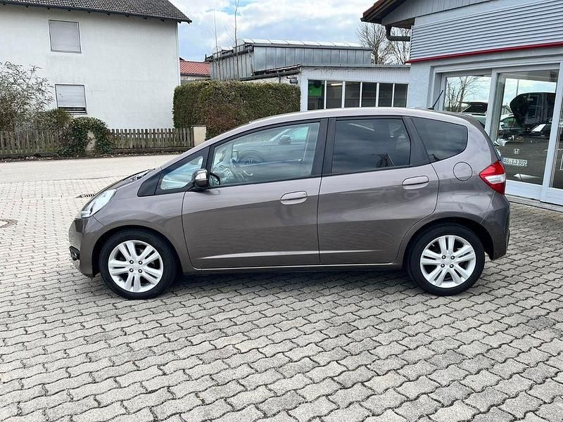 Gebraucht Honda Jazz Comfort Plus 99 PS (72 kW) 2015 Braun Kleinwagen