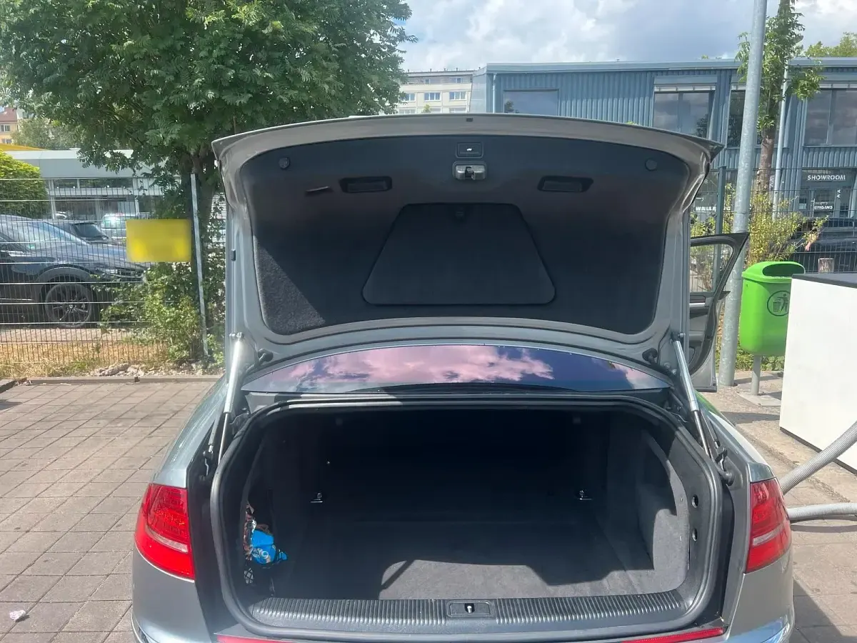 Gebraucht Audi A8 326 PS (239 kW) 2007 Silber Limousine
