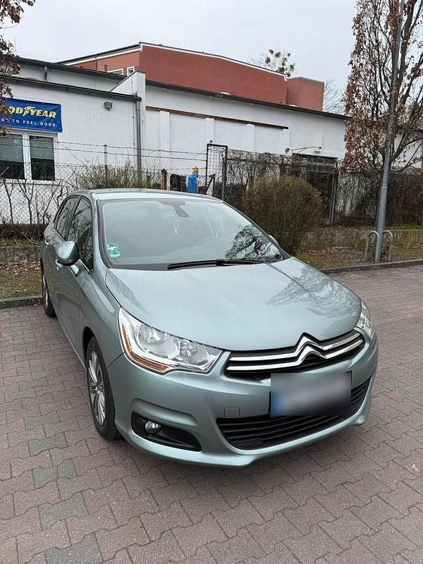 Gebraucht Citroën C4 120 PS (88 kW) 2011 Grün Limousine