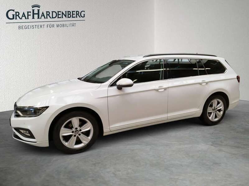 Weiß Gebraucht 2022 VW Passat Business Kombi | 22.530 € (Guter Preis) - Bild 1/4