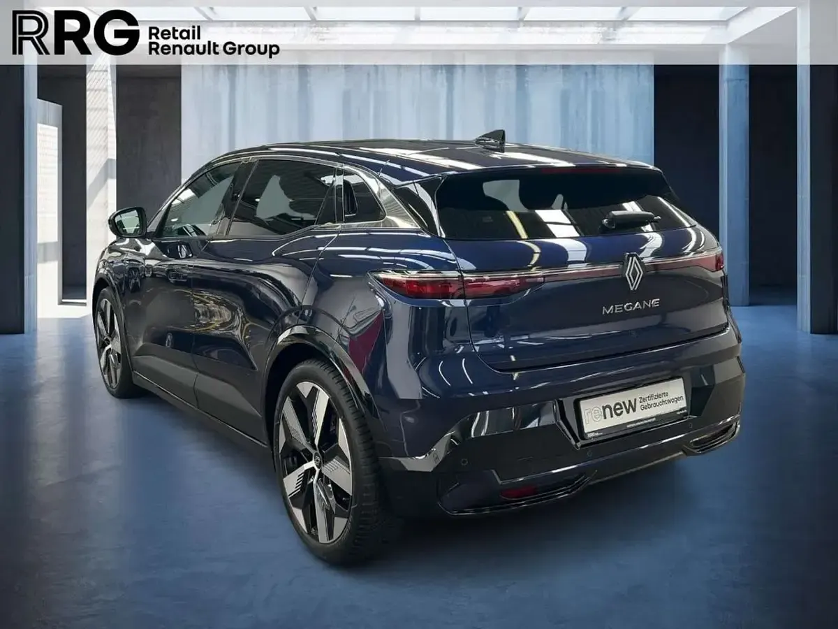Gebraucht Renault Megane E-Tech Techno 160 kW (218 PS) 2022 Nachtblau Kleinwagen