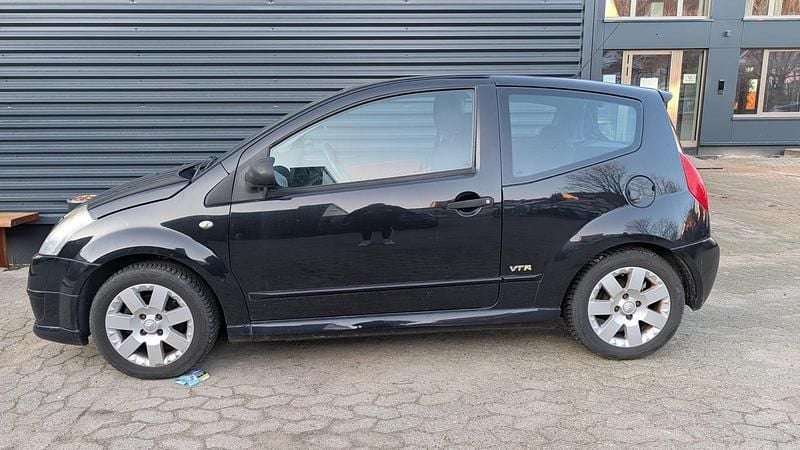 Gebraucht Citroën C2 73 PS (53 kW) 2006 Schwarz Kleinwagen