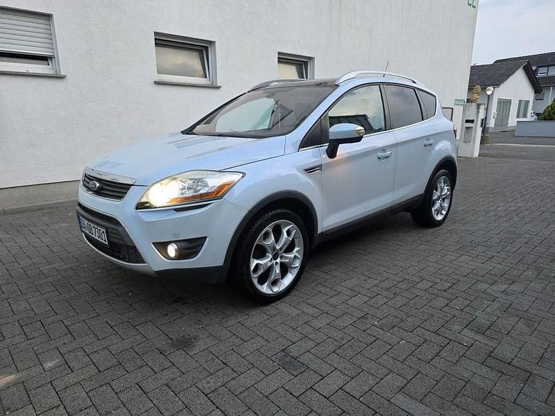 Gebraucht Ford Kuga Titanium 136 PS (100 kW) 2009 Weiß SUV