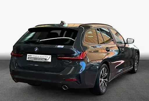 Gebraucht BMW 318 Advantage 150 PS (110 kW) 2022 Grau Kombi