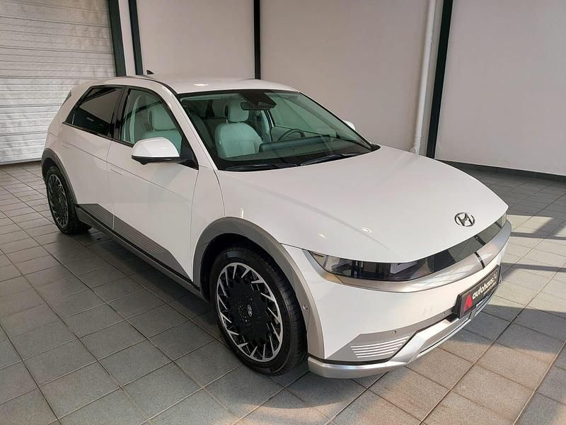 Weiß Gebraucht 2023 Hyundai Ioniq 5 Techniq SUV | 38.990 € (Fairer Preis) - Bild 1/4