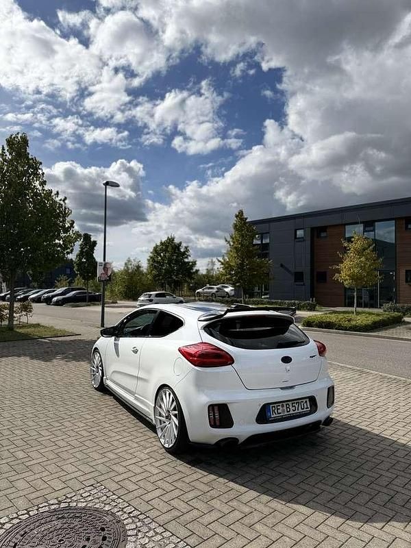 Gebraucht Kia ProCeed GT-Track 204 PS (150 kW) 2014 Kleinwagen