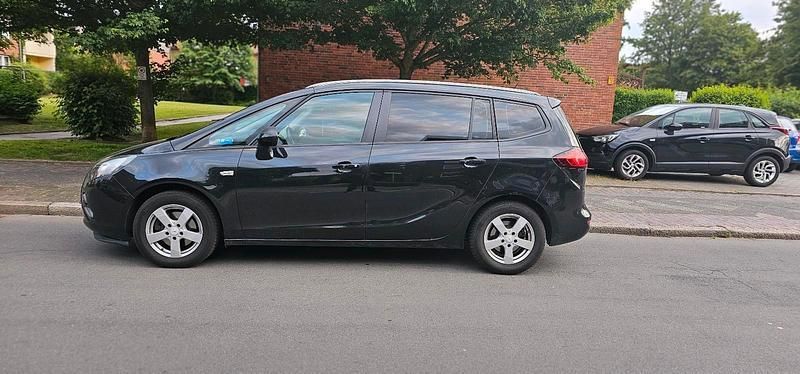 Schwarz Gebraucht 2012 Opel Zafira Tourer Van / Kleinbus | 4.000 € (Guter Preis) - Bild 1/4
