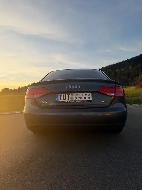 Gebraucht Audi A4 Ambition 160 PS (117 kW) 2008 Grau Limousine