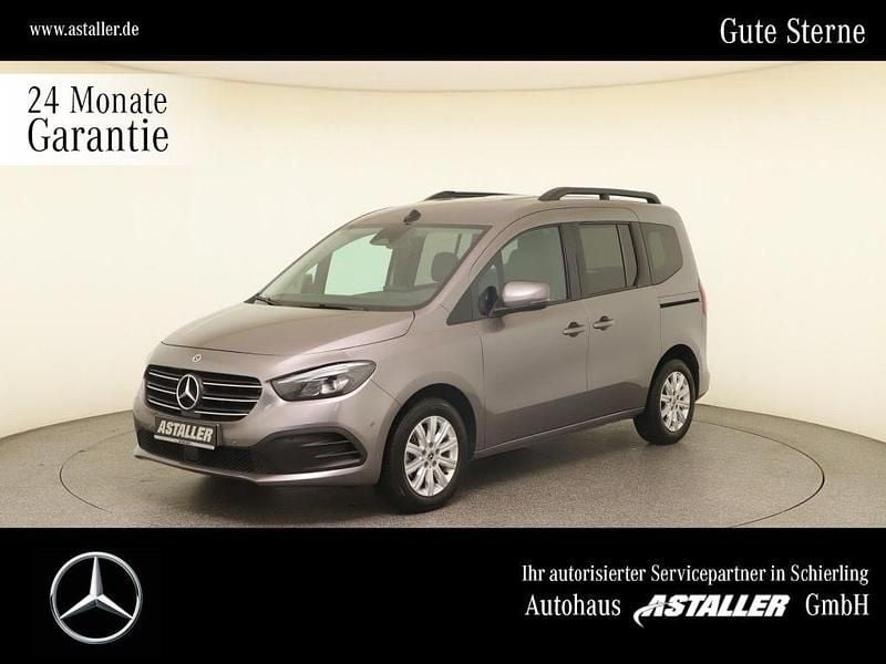 Chromitgrau metallic Gebraucht 2024 Mercedes T180 Progressive Van / Kleinbus | 29.499 € (Fairer Preis) - Bild 1/4