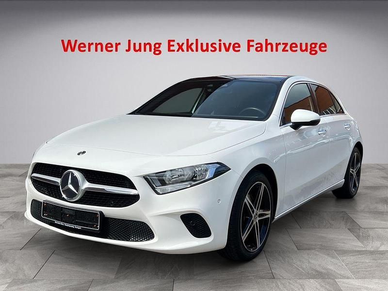 Weiß Gebraucht 2019 Mercedes A200 Business Limousine | 21.900 € (Etwas zu teuer) - Bild 1/4