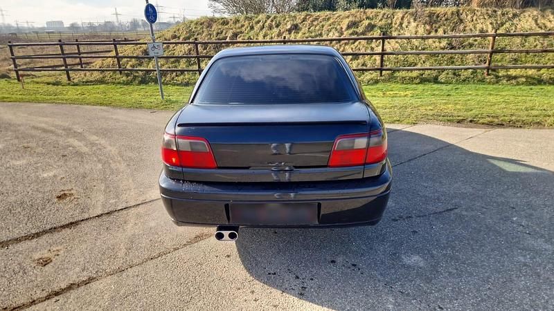Gebraucht Opel Omega 145 PS (106 kW) 2003 Schwarz Limousine