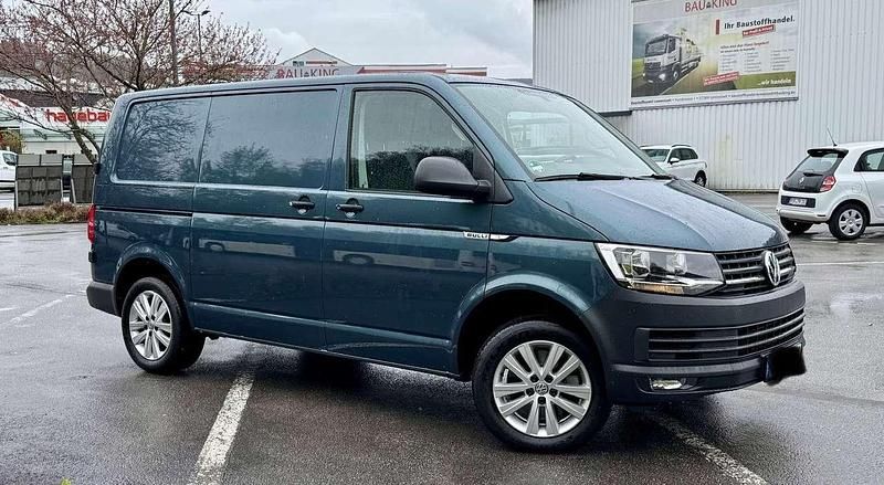 Second-hand VW Transporter 150 CP (110 kW) 2019 Verde Van