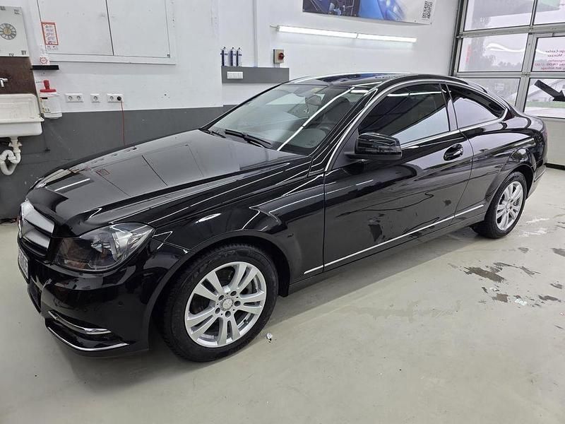 Schwarz Gebraucht 2014 Mercedes C180 Coupé | 15.500 € (Superpreis) - Bild 1/4