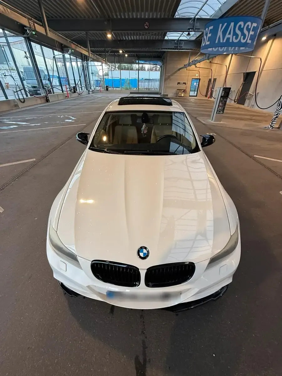 Gebraucht BMW 335 306 PS (225 kW) 2009 Weiß Limousine
