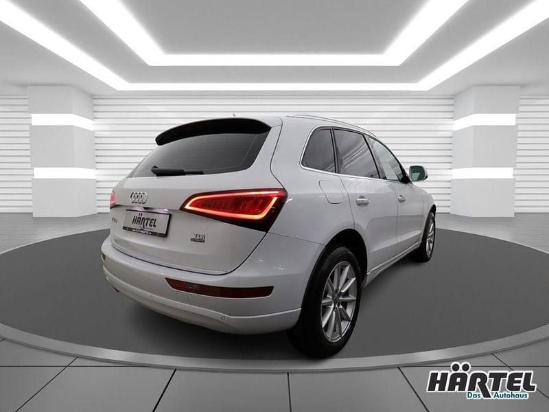 Gebraucht Audi Q5 Sport 190 PS (139 kW) 2018 Gletscherweiss (white), metallic SUV