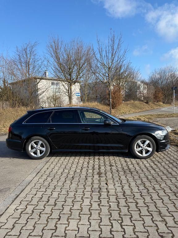 Gebraucht Audi A6 Ambiente 218 PS (160 kW) 2015 Schwarz Kombi