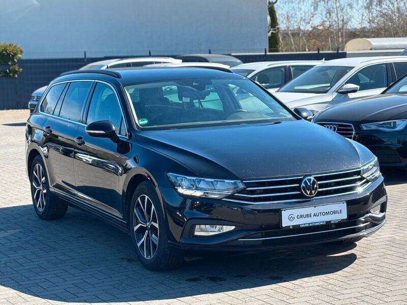 Schwarz Gebraucht 2022 VW Passat Business Kombi | 18.990 € (Fairer Preis) - Bild 1/4
