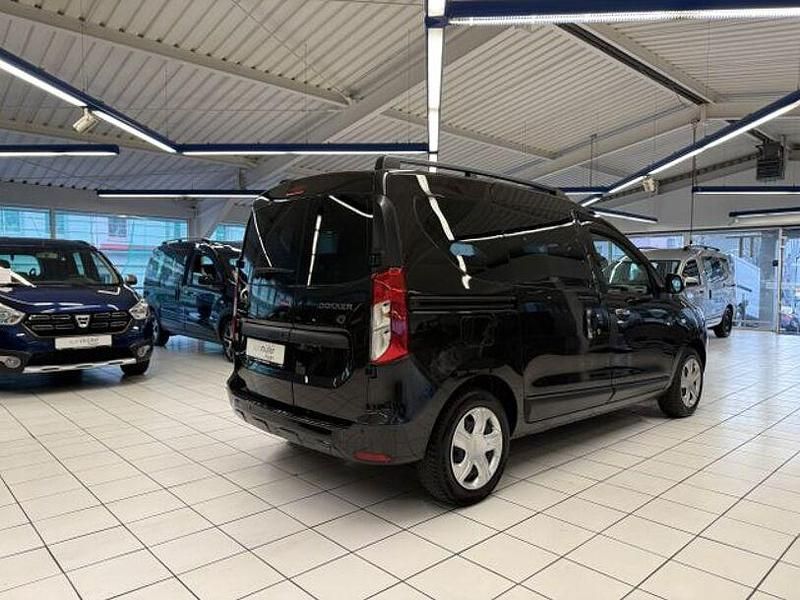 Gebraucht Dacia Dokker Lauréate 116 PS (85 kW) 2013 Schwarz Van / Kleinbus