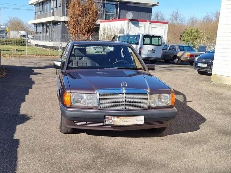 Gebraucht Mercedes 190 109 PS (80 kW) 1992 Bornit metallic Limousine