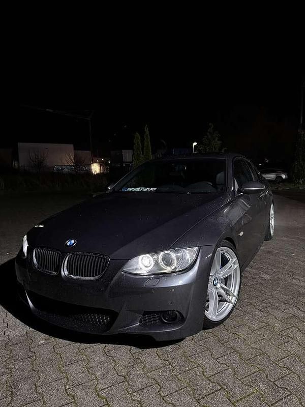 Gebraucht BMW 330 M Sport 272 PS (200 kW) 2007 Grau Coupé