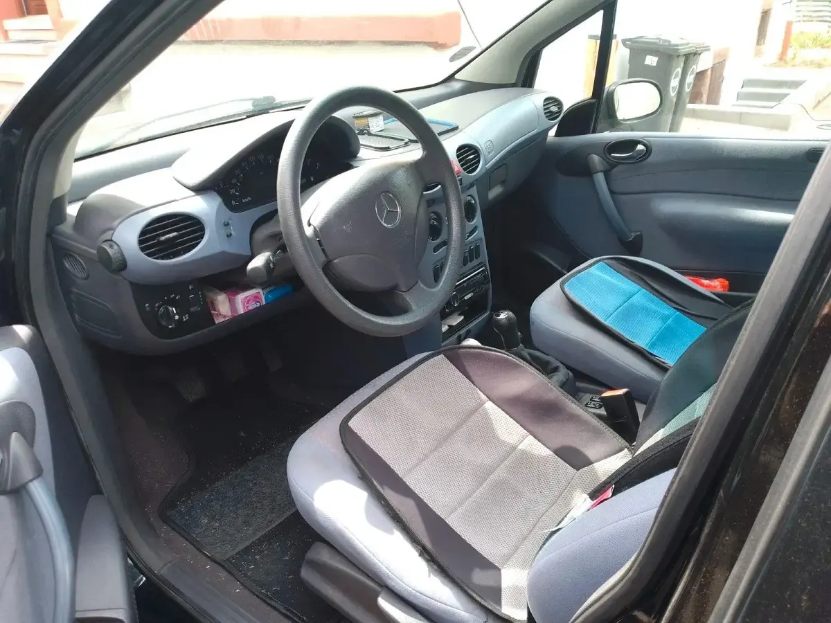 Gebraucht Mercedes A140 Classic 82 PS (60 kW) 2000 Schwarz Kleinwagen