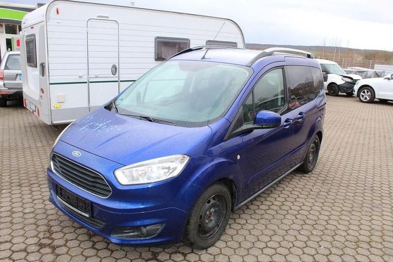 Gebraucht Ford Tourneo Courier Titanium 101 PS (74 kW) 2015 Other Van / Kleinbus