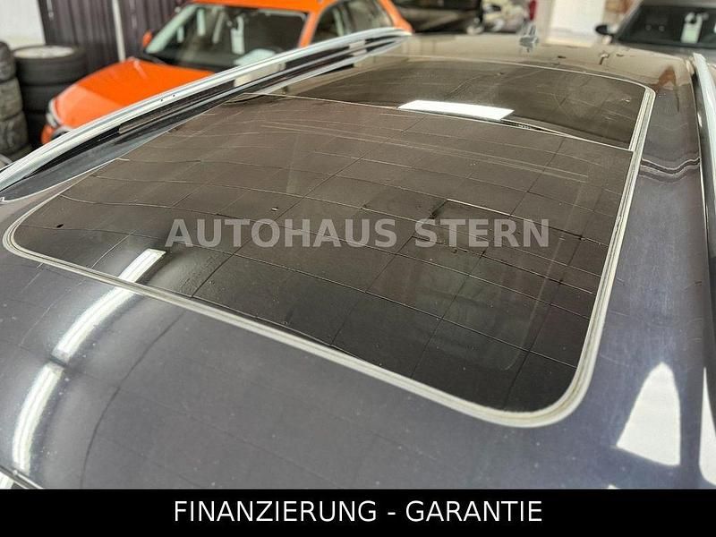 Gebraucht VW Sharan 170 PS (125 kW) 2011 Schwarz Van / Kleinbus