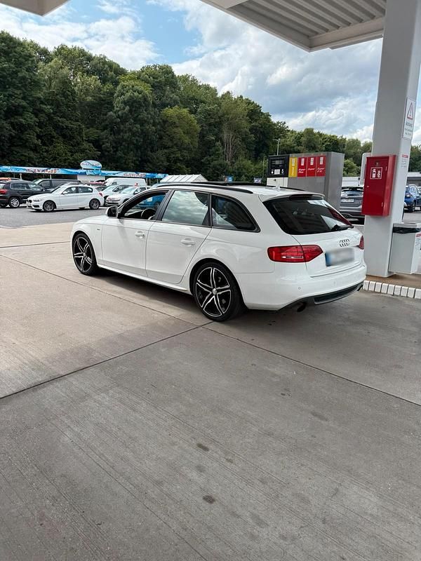 Gebraucht Audi A4 S-line plus 179 PS (131 kW) 2008 Weiß Kombi