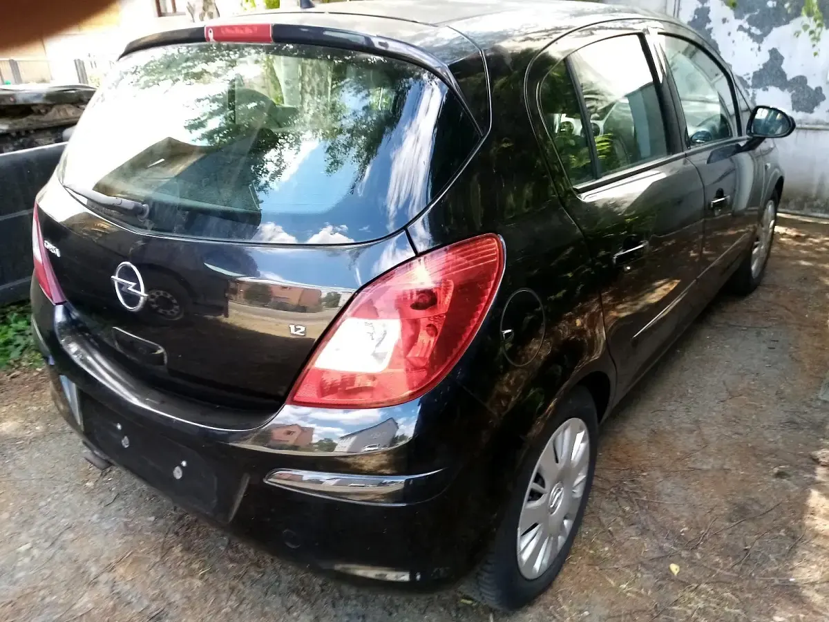 Gebraucht Opel Corsa 80 PS (58 kW) 2007 Schwarz Kleinwagen