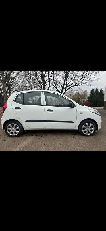 Gebraucht Hyundai i10 62 PS (45 kW) 2009 Weiß Kleinwagen