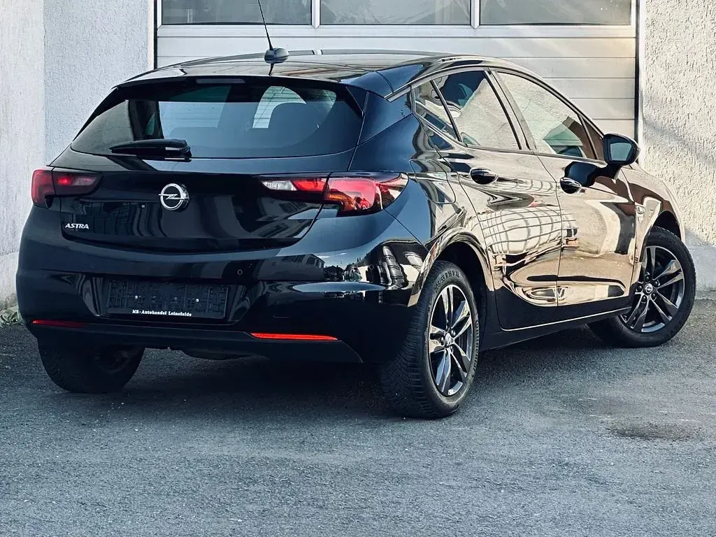 Gebraucht Opel Astra 145 PS (106 kW) 2020 Schwarz Limousine