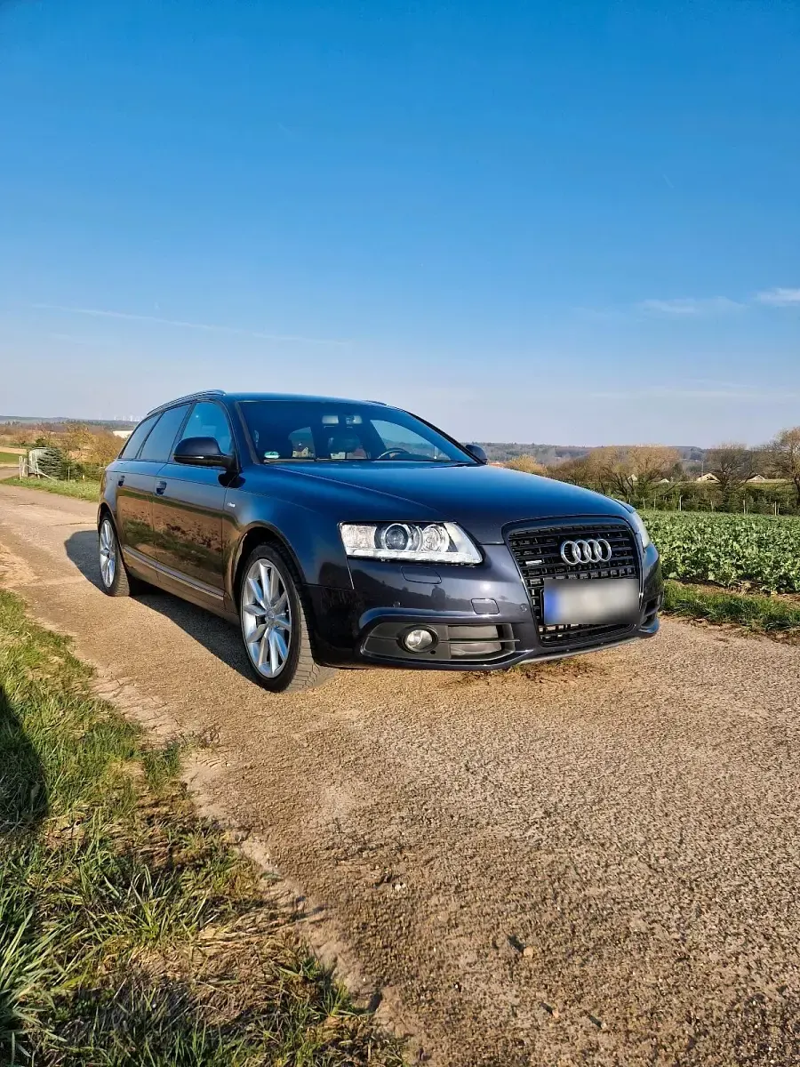 Gebraucht Audi A6 Comfort 239 PS (175 kW) 2010 Blau Kombi