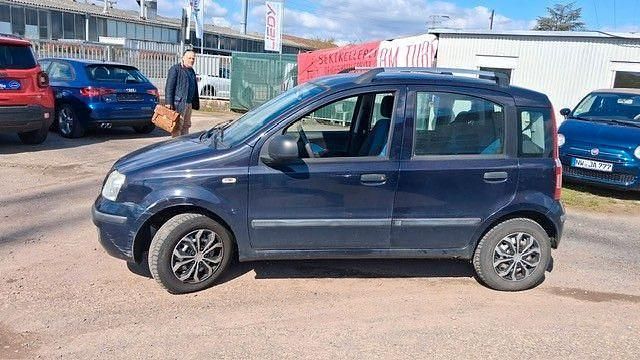 Gebraucht Fiat Panda Dynamic 60 PS (44 kW) 2010 Schwarz Kleinwagen