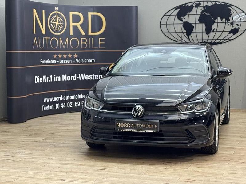 Deep black perleffek (metallic) Gebraucht 2022 VW Polo Limousine | 13.899 € (Fairer Preis) - Bild 1/3