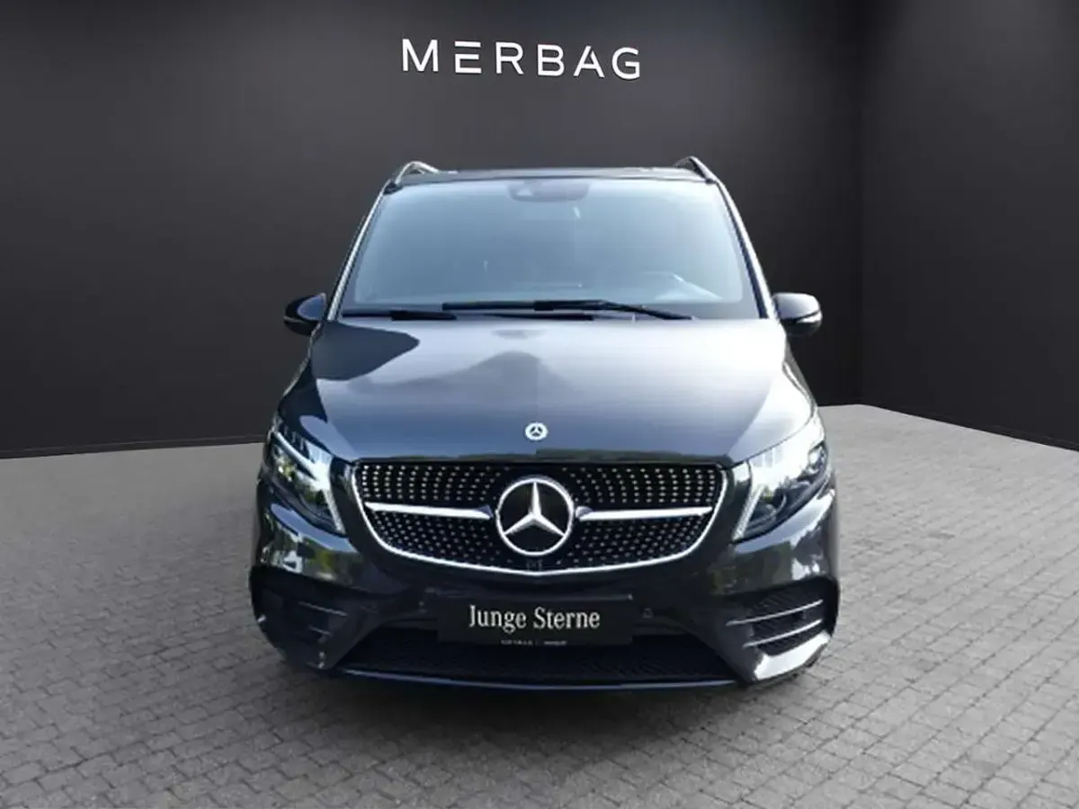 Gebraucht Mercedes V300 Avantgarde Edition 237 PS (174 kW) 2023 Grau Van / Kleinbus