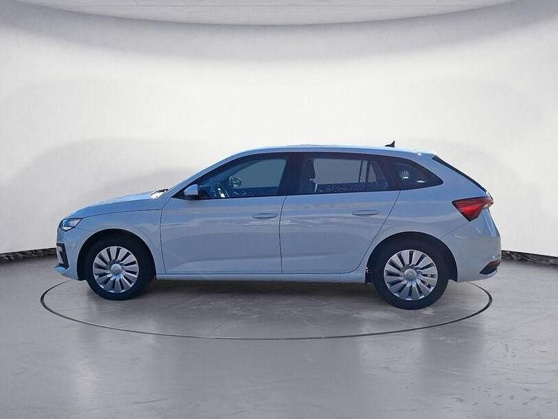 Gebraucht Skoda Scala Essence 116 PS (85 kW) 2025 Weiß Kleinwagen
