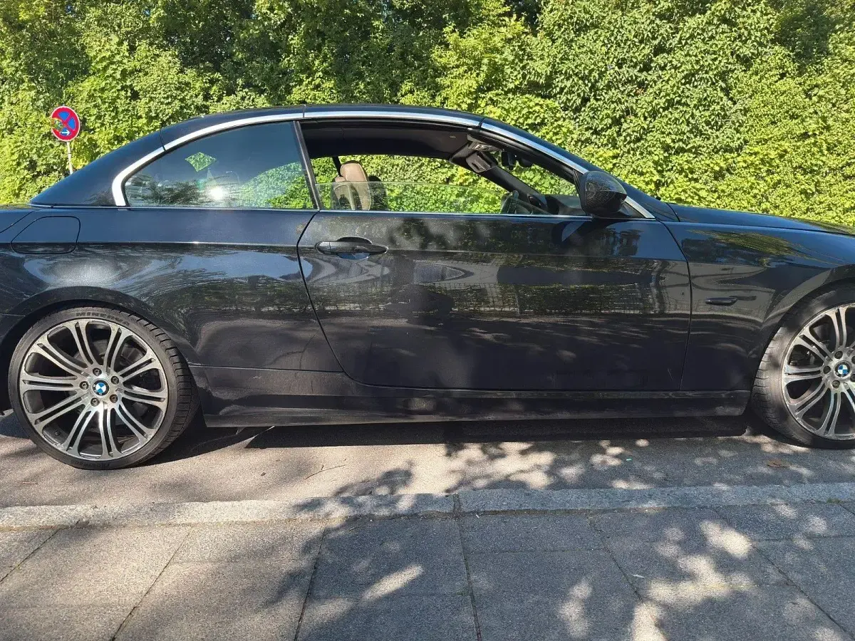 Gebraucht BMW 330 Cabriolet 272 PS (200 kW) 2010 Schwarz Cabrio