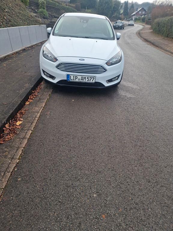 Gebraucht Ford Focus Titanium 150 PS (110 kW) 2016 Weiß Limousine