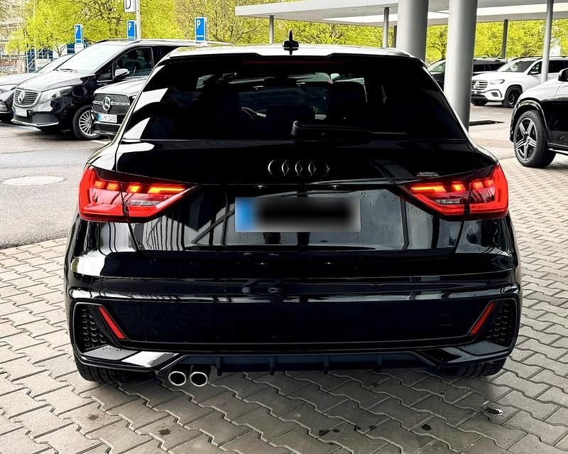 Gebraucht Audi A1 S-Line 207 PS (152 kW) 2023 Schwarz SUV