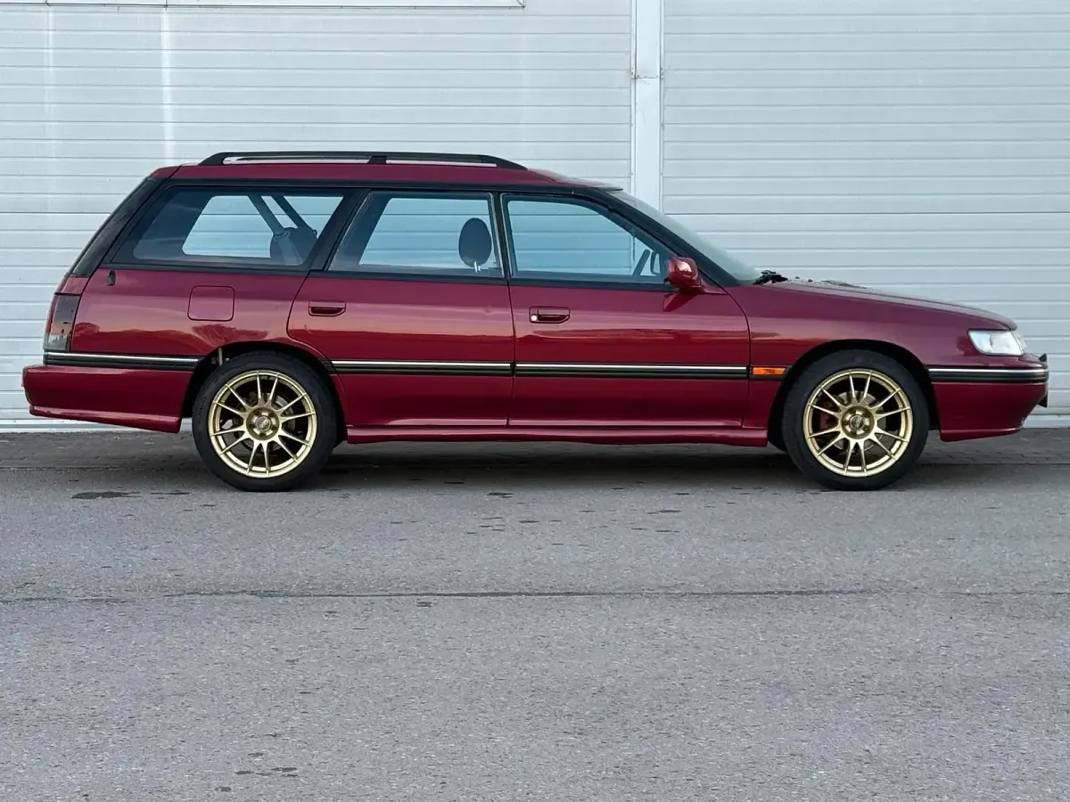 Second-hand Subaru Legacy 200 CP (147 kW) 1993 Roșu Break