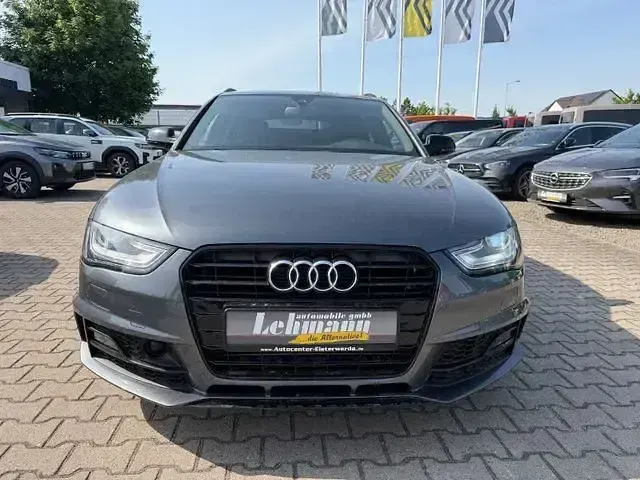 Gebraucht Audi A4 S-Line 177 PS (130 kW) 2015 Grau Kombi
