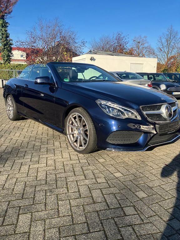 Używany Mercedes E500 408 KM (300 kW) 2013 Niebieski Kabriolet