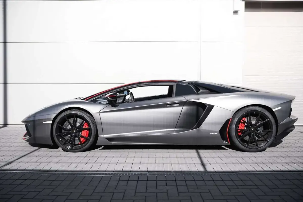 Usata Lamborghini Aventador 700 CV (514 kW) 2015 Grigio Cabrio
