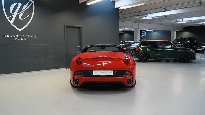 Gebraucht Ferrari California 460 PS (338 kW) 2009 Rot Cabrio