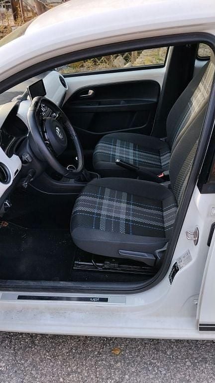 Gebraucht VW up! CLUB 60 PS (44 kW) 2016 Weiß Kleinwagen